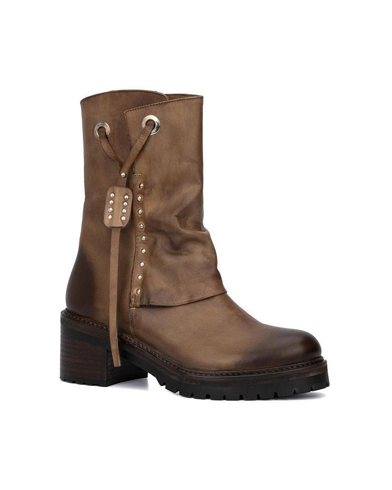 Women's Madeline Boot Tan/Beige $34.00 Shoes