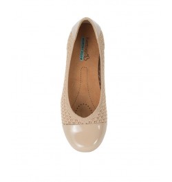 Women's Mia Casual Flat Tan/Beige $40.29 Shoes