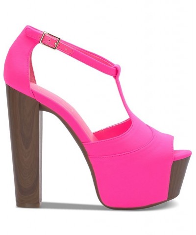 Women's Dany Sandal Pink $60.00 Shoes