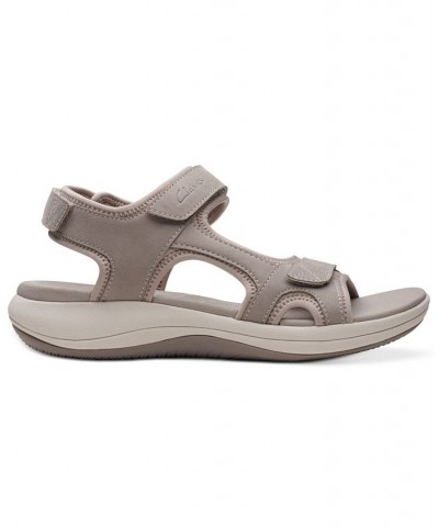 Women's Cloudsteppers Mira Bay Strappy Sport Sandals Tan/Beige $37.40 Shoes